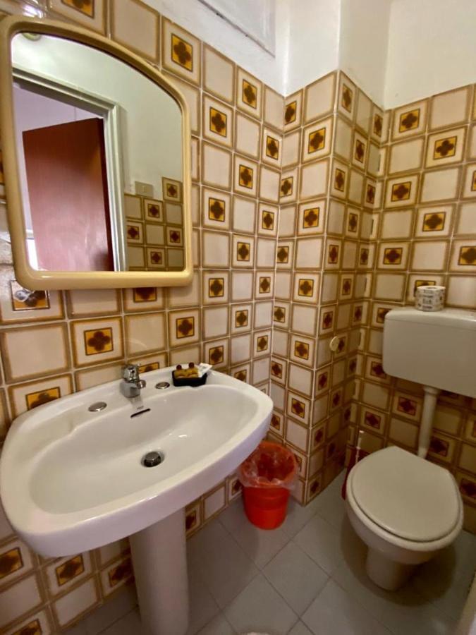 Camere Il Leone Taormina Bagian luar foto