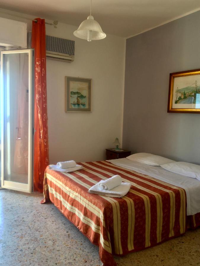 Camere Il Leone Taormina Bagian luar foto